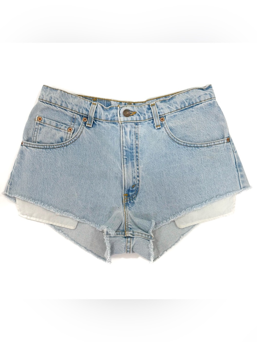 VTG y2k Levi's light wash denim shorts with frayed hem in Size: 33